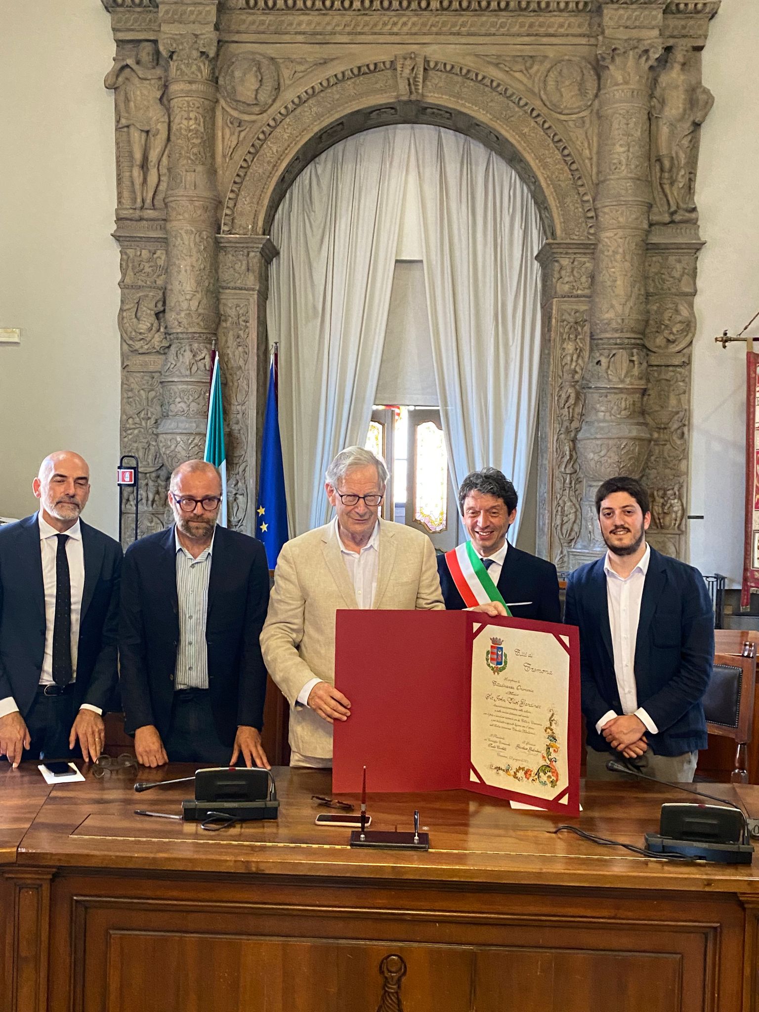 John Eliot Gardiner named Honorary Citizen of Cremona