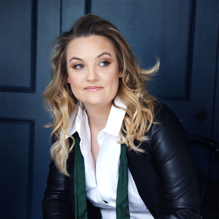 Jennifer Davis - Reiza