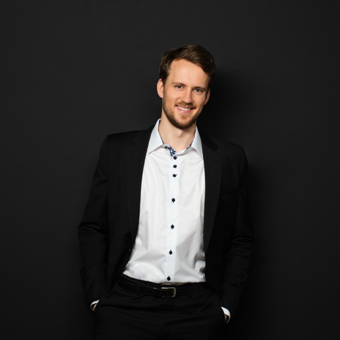 Yannick Debus - Sherasmin