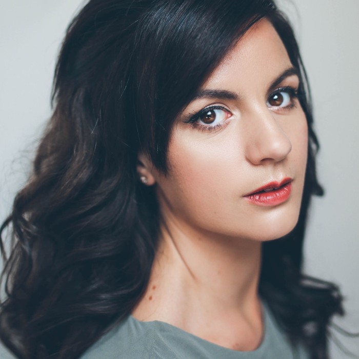 Robyn Allegra Parton - soprano