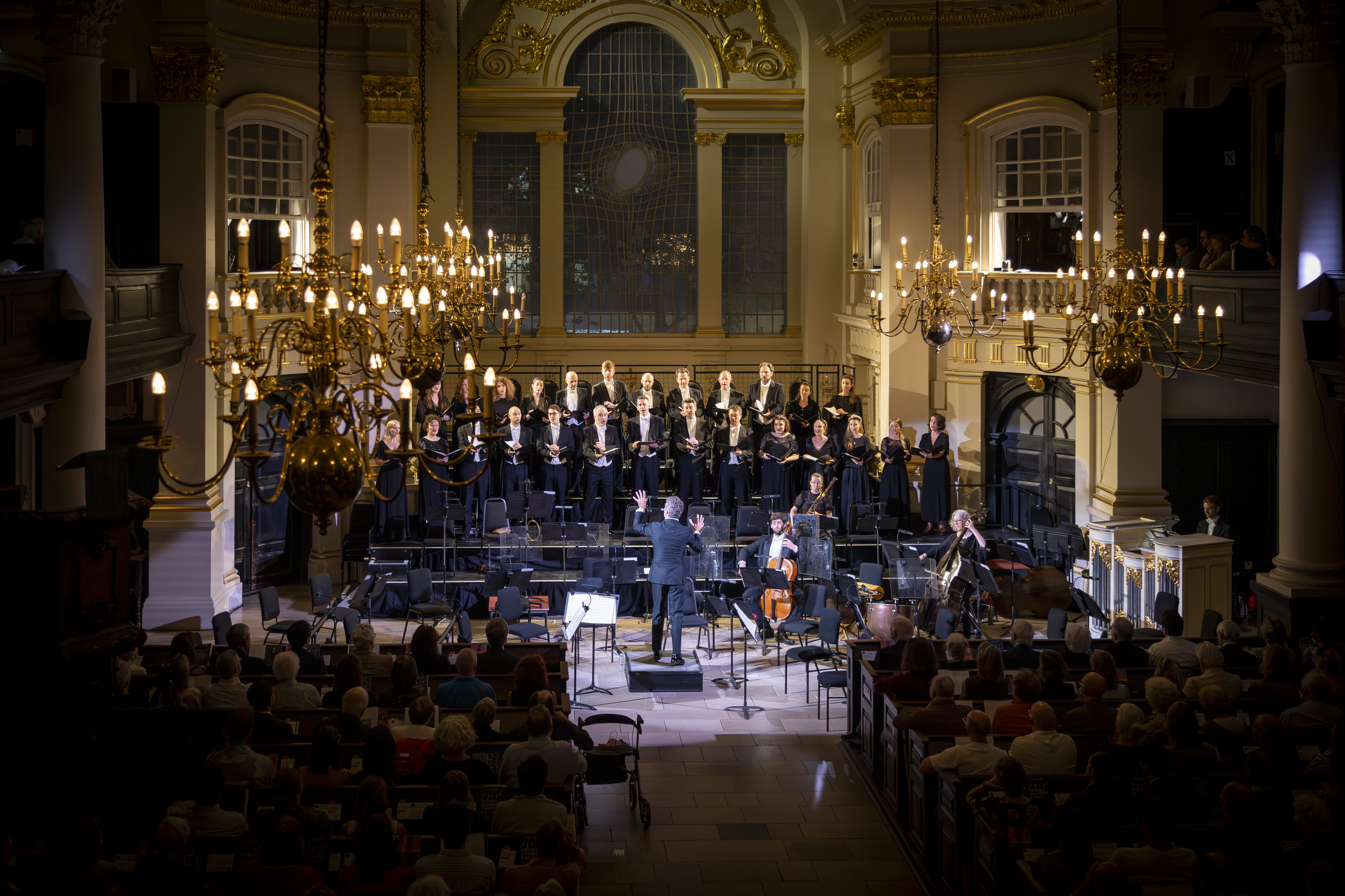001_MCO_Mozart_Req_StMartins_photo_by_Paul_Marc_Mitchell.jpg