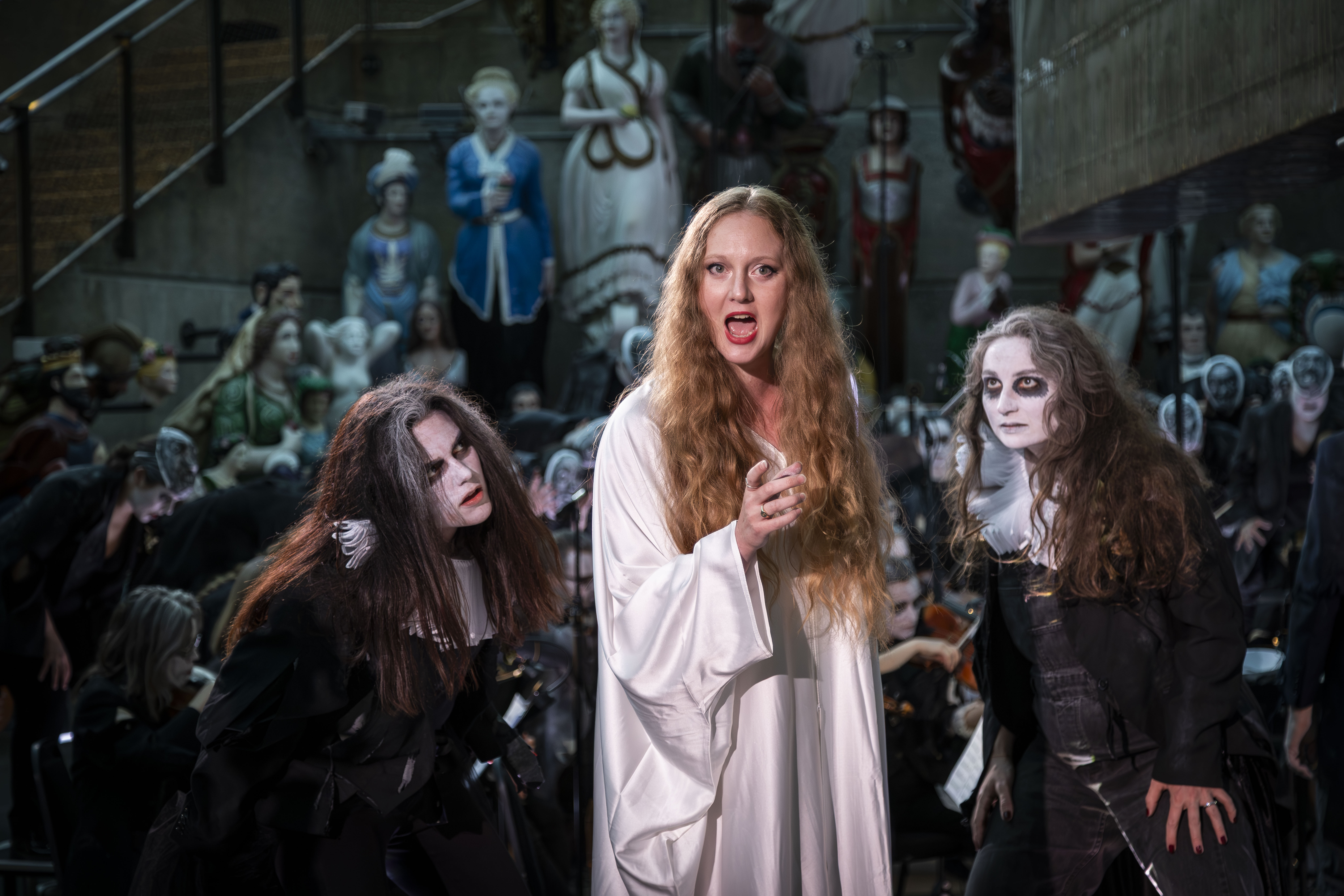 026_MCO_Dido_and_Aeneas_photo_by_Paul_Marc_Mitchell.jpg
