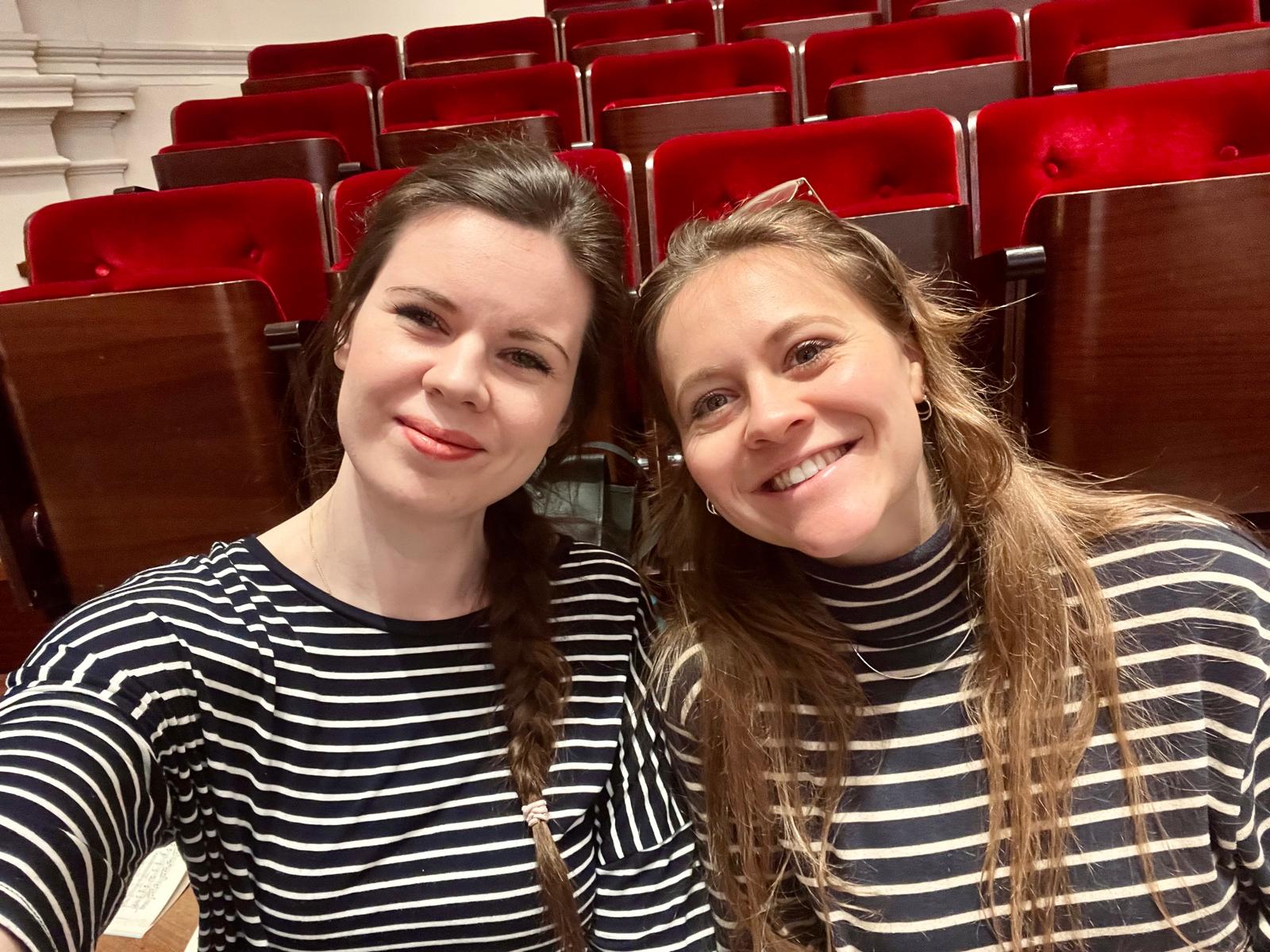 Coordinating_outfits_with_fellow_apprentice_Claire_Ward_at_the_Concertgebouw,_Brahms_Requiem_Feb_2024.jpg